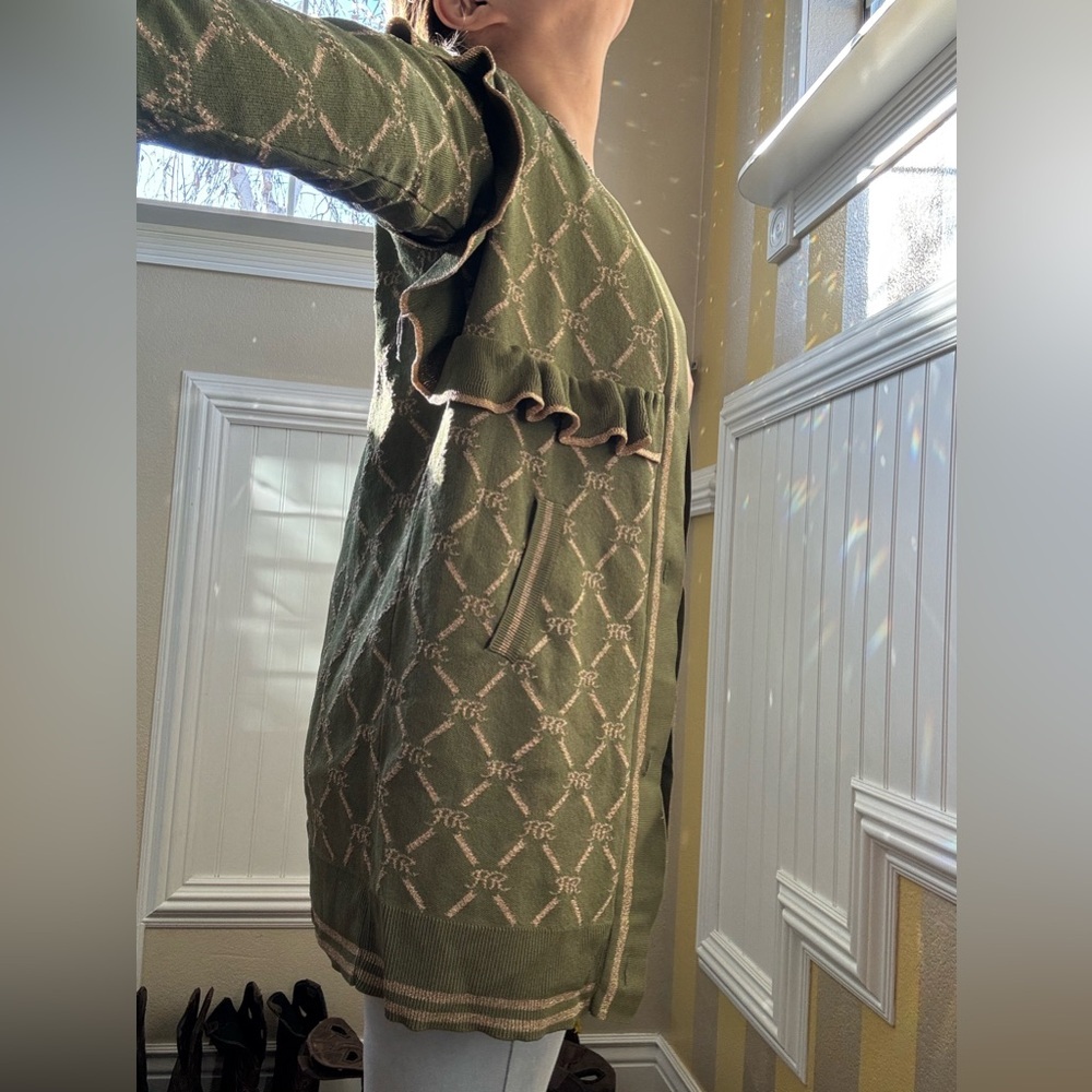 Stylish Olive Cardigan with Beige Ruffles - Picture 6 of 8